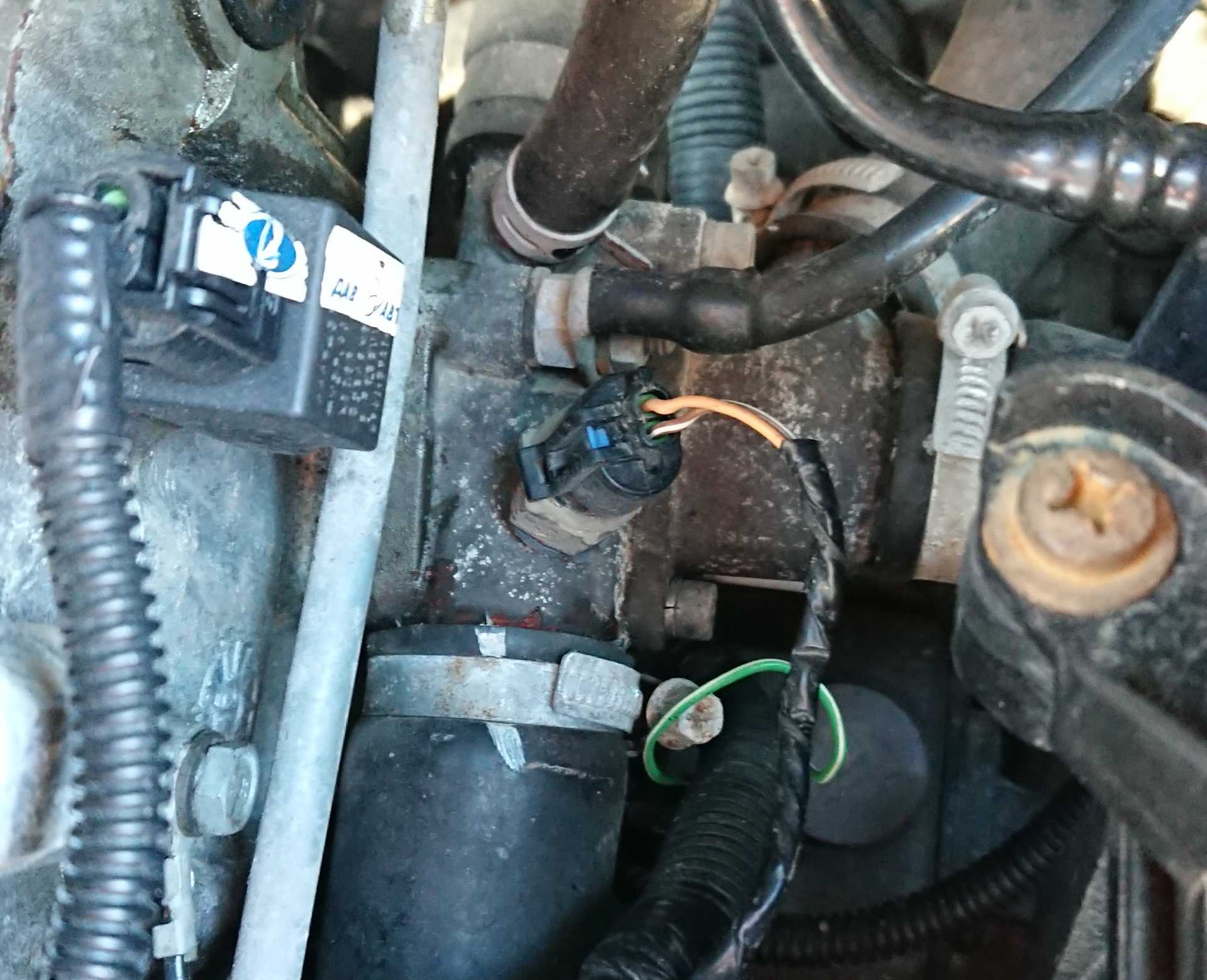 Прыгает температура двигателя на логане