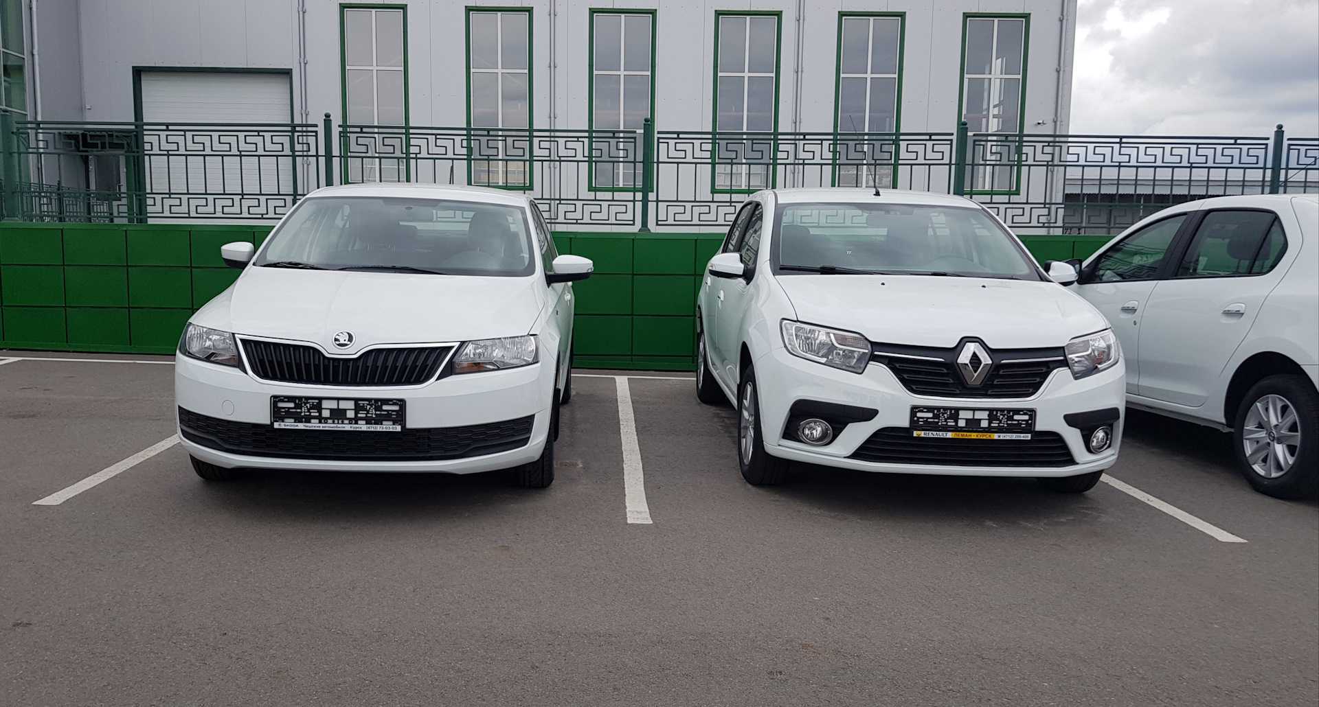 Какой автомобиль лучше: renault logan или skoda rapid
