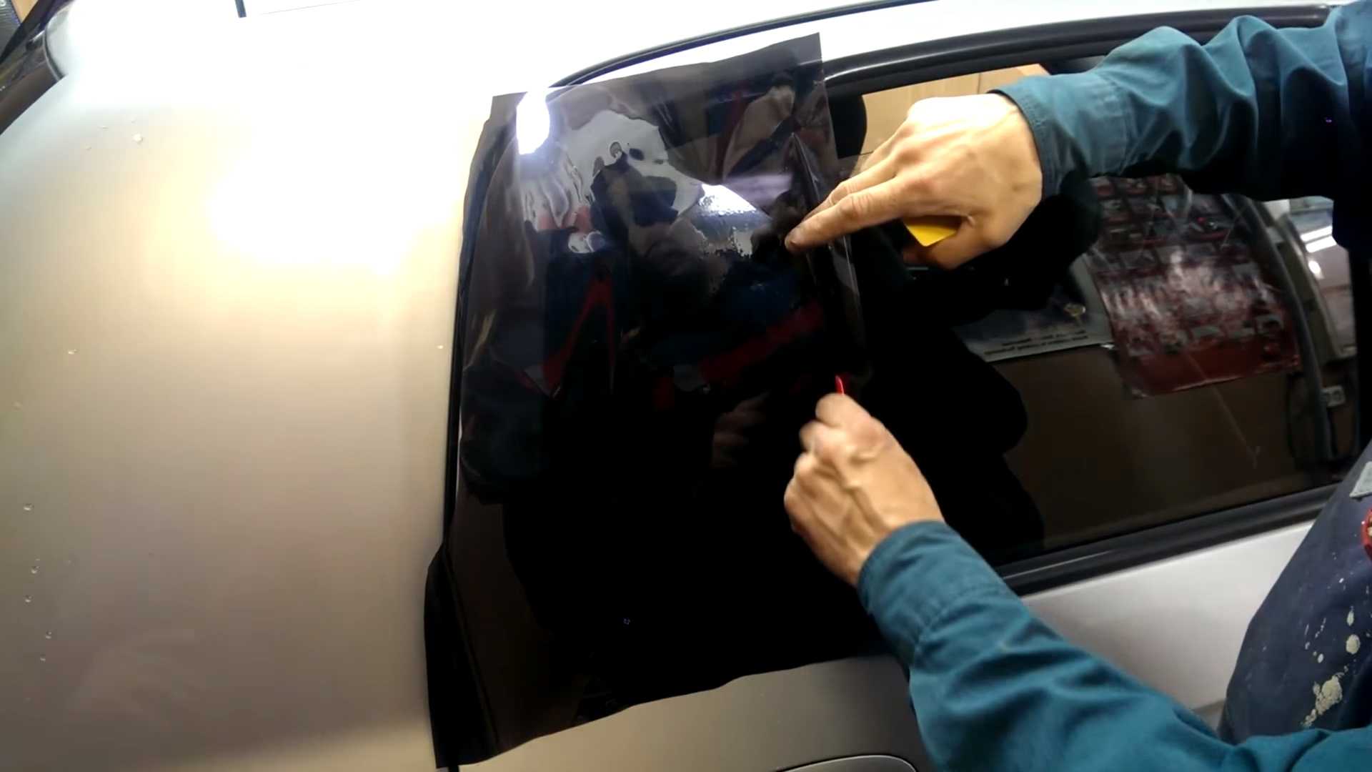 Тонировка стекол своими руками, видео самостоятельной тонировки стекол в домашних условиях | garage-style