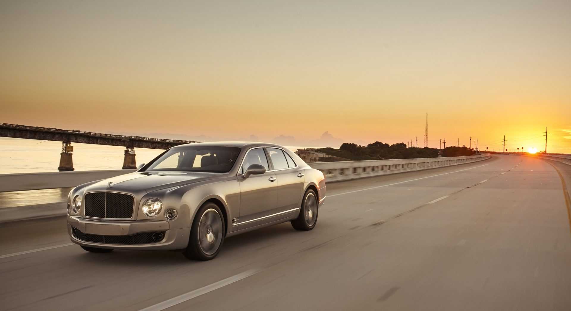 Bentley mulsanne (бентли мулсанне) 2022 - обзор модели c фото и видео