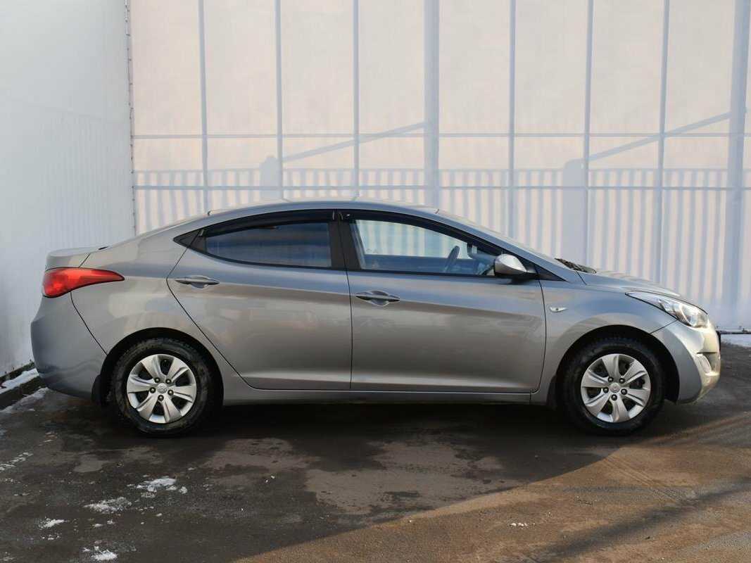 Hyundai elantra j4 – темный рыцарь