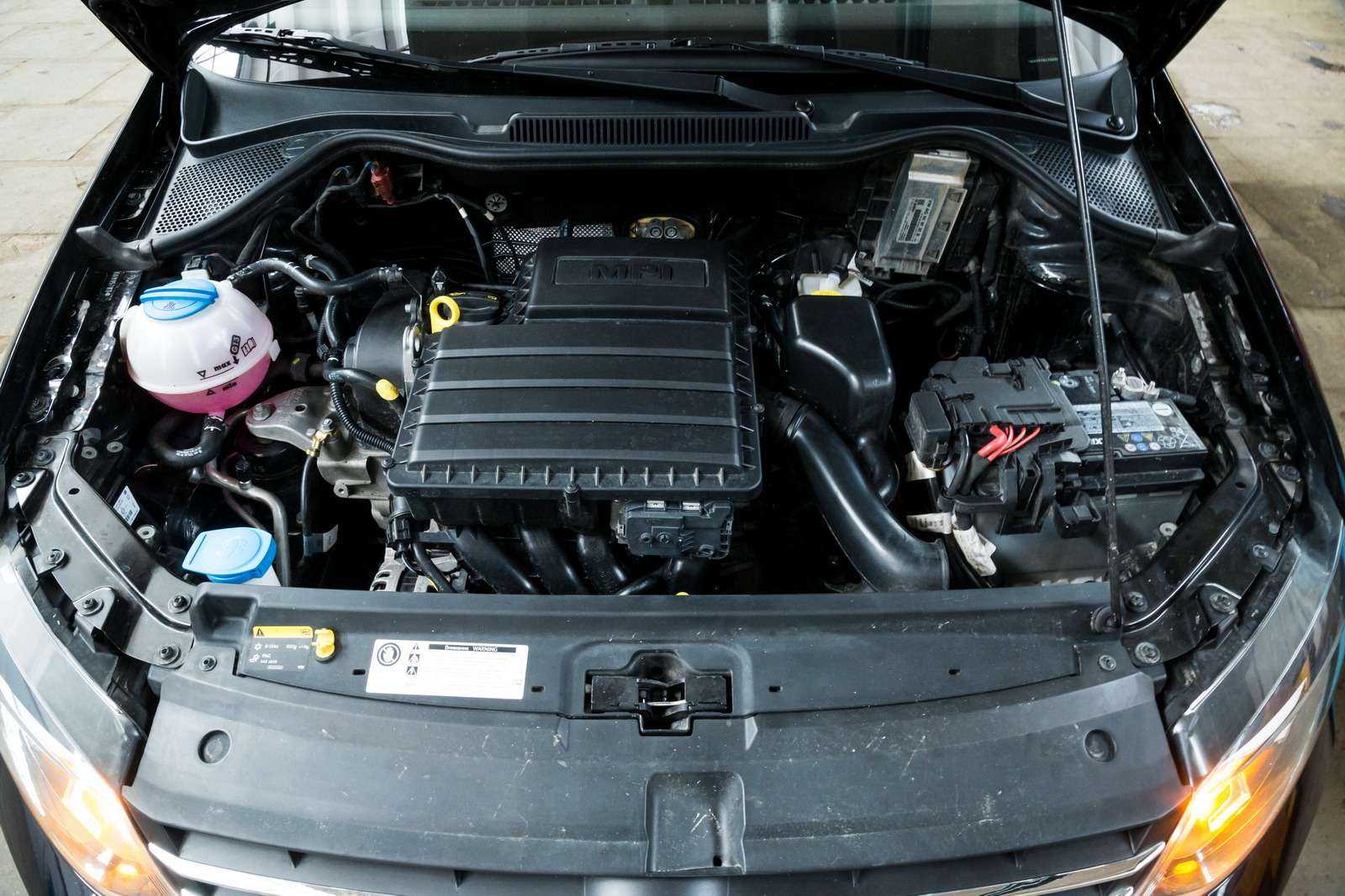 Volkswagen polo мотор. Двигатель Фольксваген поло седан 1.6 105. Двигатель Фольксваген поло седан 1.6. Мотор Фольксваген поло седан 1.6 110 л.с. Двигатель Фольксваген поло 1.6 110.