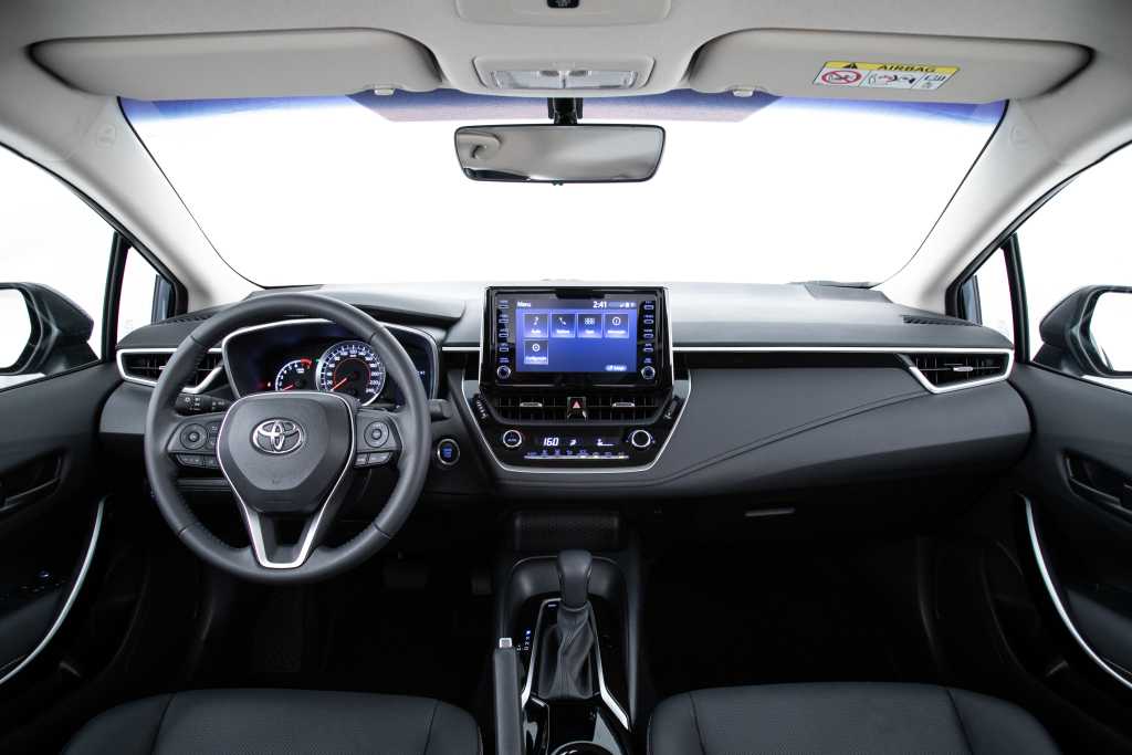 Toyota cresta: поколения, кузова по годам, история модели и года выпуска, рестайлинг, характеристики, габариты, фото - carsweek