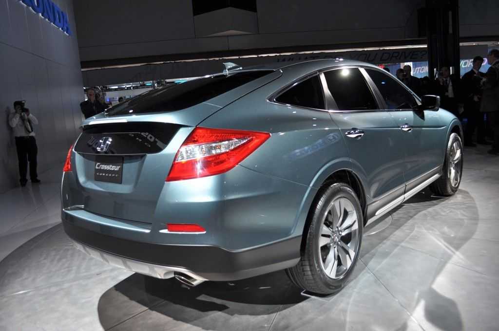 Honda crosstour фото