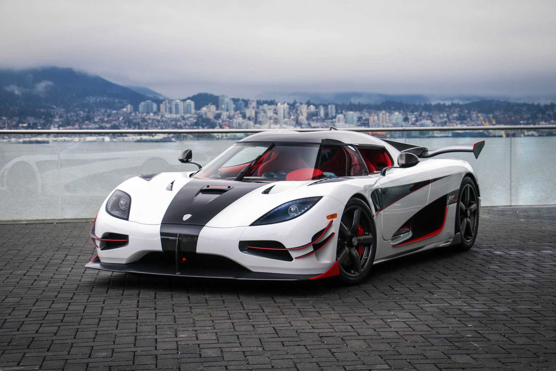 Машина Koenigsegg Agera r модель